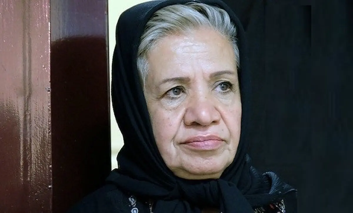 خانم بازیگر: من گوشت نمی‌خورم؛ چون پول ندارم که گوشت گرم بخرم