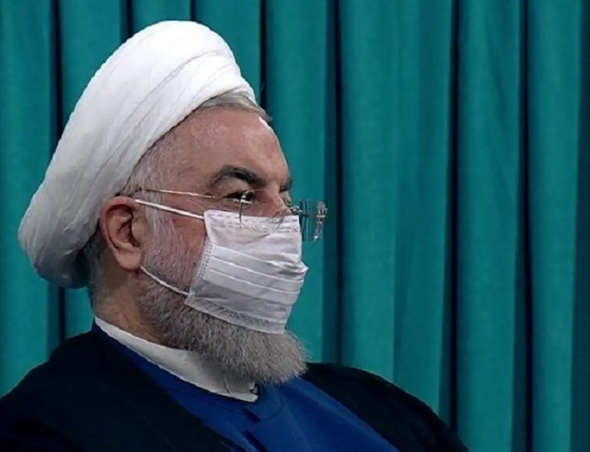 چهره روحانی هنگام ارائه گزارش رئیسی از وضعیت موجود/عکس