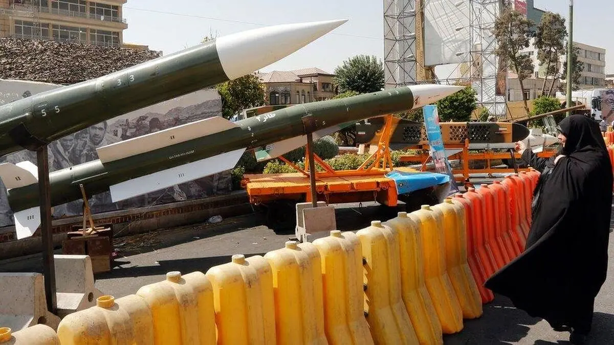 جهان پای کلاس درس ایران؛ جنگ با ایران، «مادر جنگ‌ها»