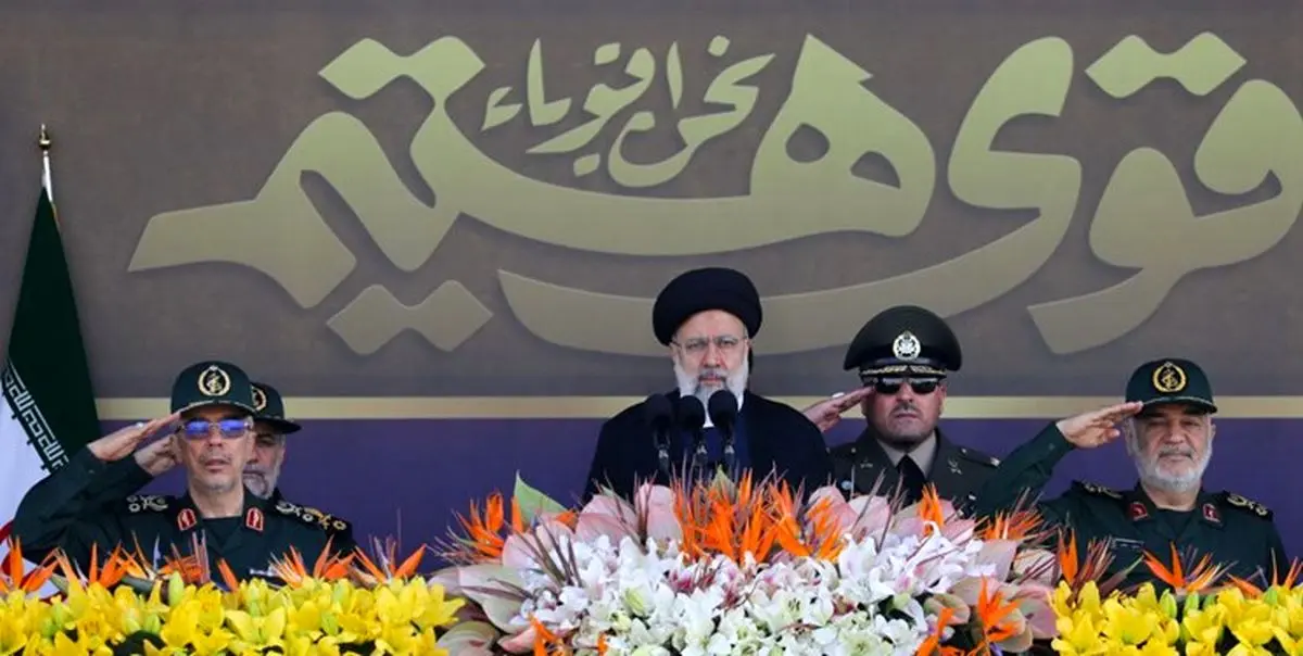  رئیسی: نیروهای مسلح تحریم‌ها را به فرصت تبدیل کرد 