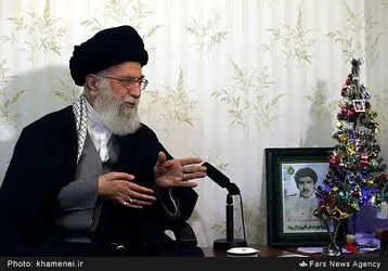 دیدار رهبر انقلاب اسلامی با خانواده‌ شهید آشوری