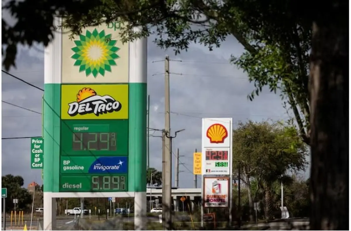 آتش جنگ ایران به پمپ بنزین‌های آمریکا رسید