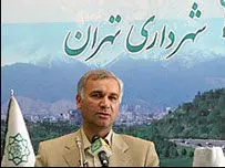 ایازی: ۸ درصد مردم رنگ تهران را آبی می بینند