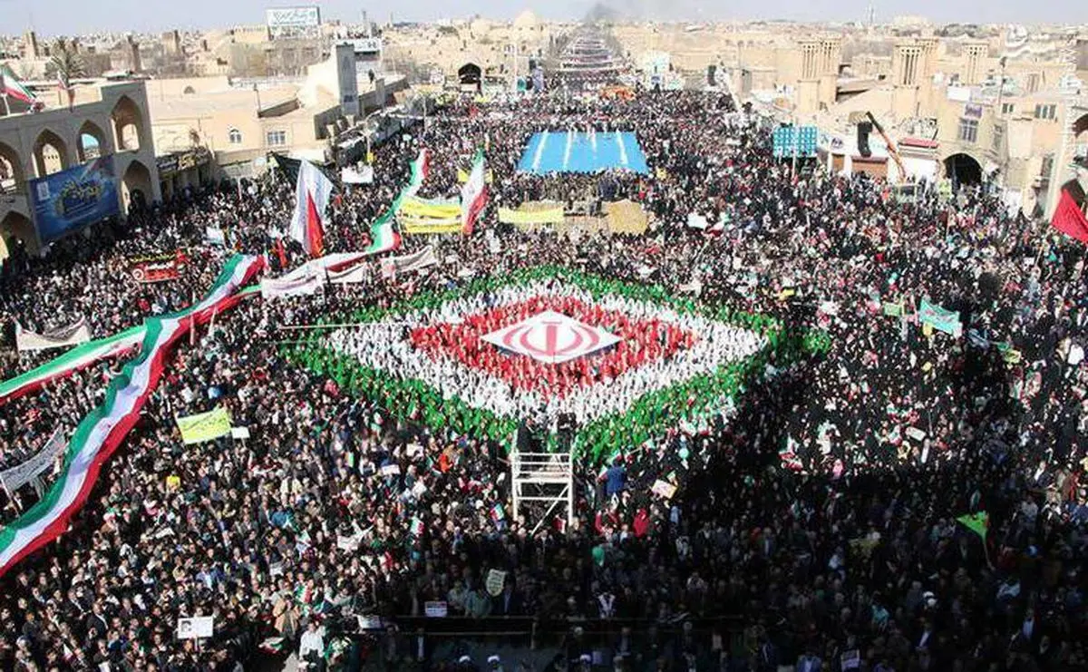مسیر جاده انقلاب در چهل سالگی چگونه است؟