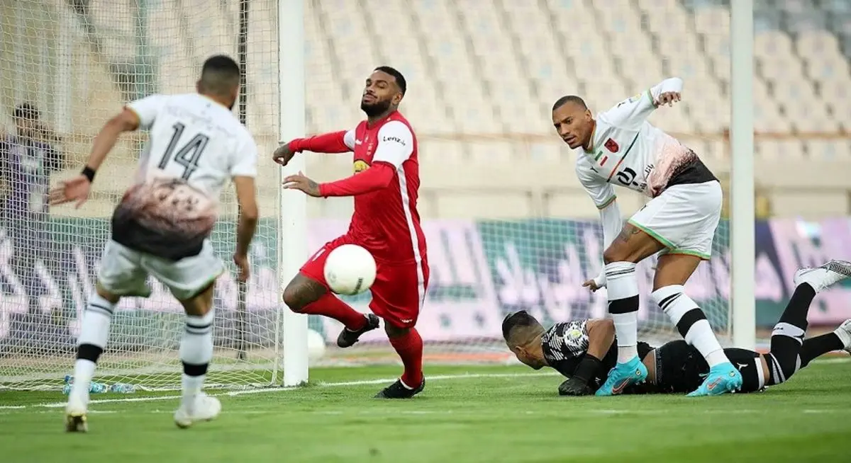 تکلیف نامشخص یک پرسپولیسی ادامه دارد!
