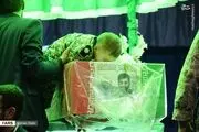 ورود پیکر شهید حججی به میدان امام (ره) اصفهان/ عکس