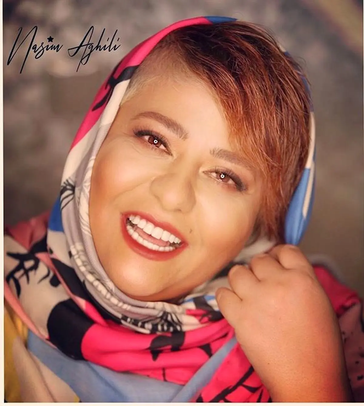 رابعه اسکویی در کنار دوستانش /عکس
