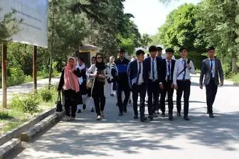 توصیه رئیس دانشگاه کابل به دانشجویان دختر/ فعلا در خانه بمانید
