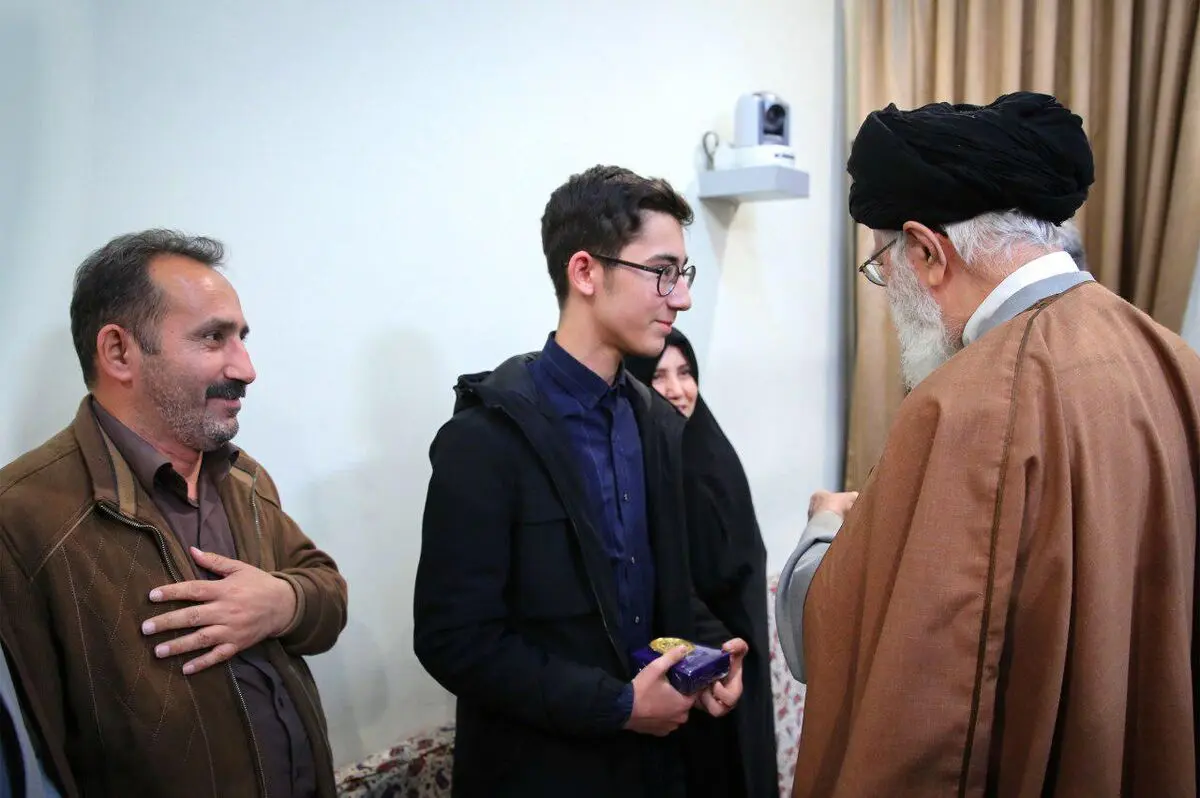 آقای آرینِ گل؛ خوشحالیم که بحمدالله شماها را داریم