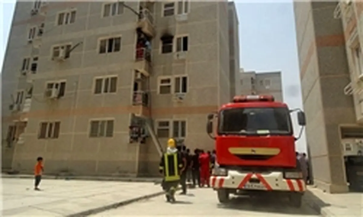 آسانسور جان پسر 25 را گرفت