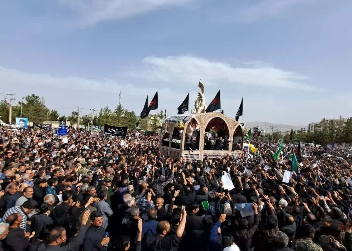 مردم خراسان جنوبی در تشییع پیکر شهید جمهور سنگ تمام گذاشتند