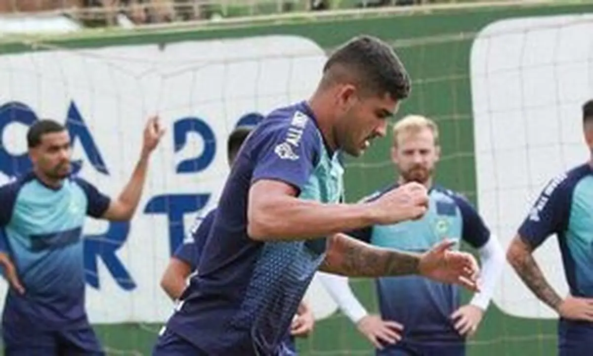 زمان حضور مهاجم برزیلی پرسپولیس در تهران
