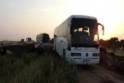 تروریست‌های مسلح ۲۱ اتوبوس را به گروگان گرفتند