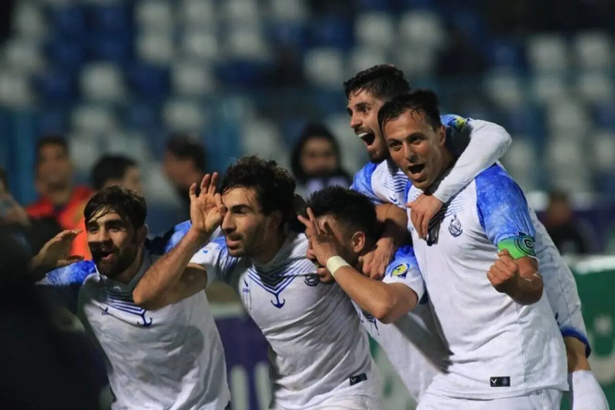 پوستر جالب باشگاه گل‌گهر برای تراکتور