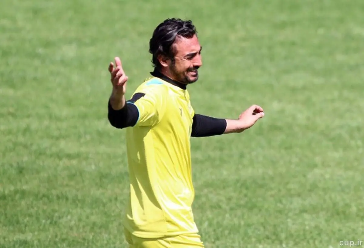 رحمتی نیمکت نشین شد