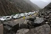 انسداد آزادراه تهران ـ شمال براثر وقوع سیلاب +جزئیات