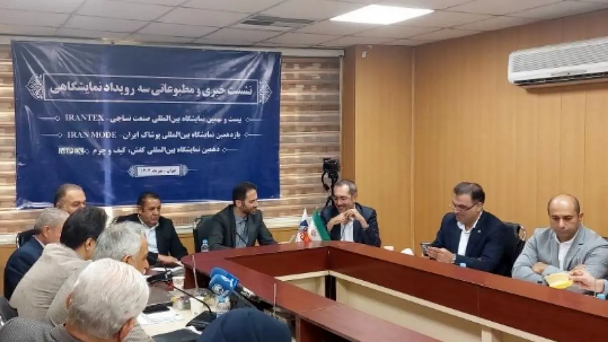 بازگشت سالیانه ۷۰۰ میلیون دلار ارز به کشور از طریق ممنوعیت واردات پارچه
