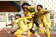 نوسان عجیب فجر سپاسی؛ قله و قعر در یک فصل