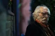 واکنش محمود دولت‌آبادی به ساخت سردیسش/ عکس