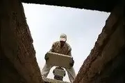 تماس تلفنی مرد زنده به گور شده از داخل قبر+ تصاویر 