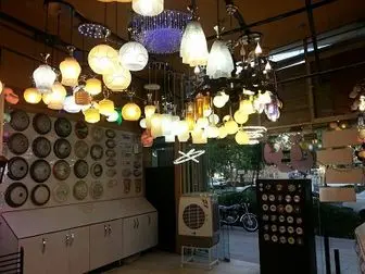 بازرسی تعزیرات از فروشگاه های عرضه لامپ خیابان ناصرخسرو 