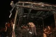 تصادف تانکر نفتکش با اتوبوس مسافربری 