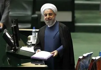 رویترز: روحانی پنجمین بودجه انقباضی خود را به مجلس برد