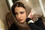 سمیرا حسن پور با برگ هایی بر لباسش /عکس