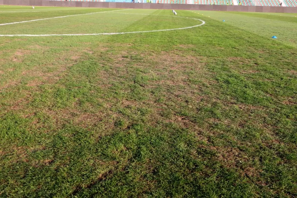 وضعیت نامطلوب چمن ورزشگاه شهر قدس+ فیلم