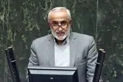 مقابل تناقض گویی و متقلبانه رأی گرفتن از مجلس می‌ایستم