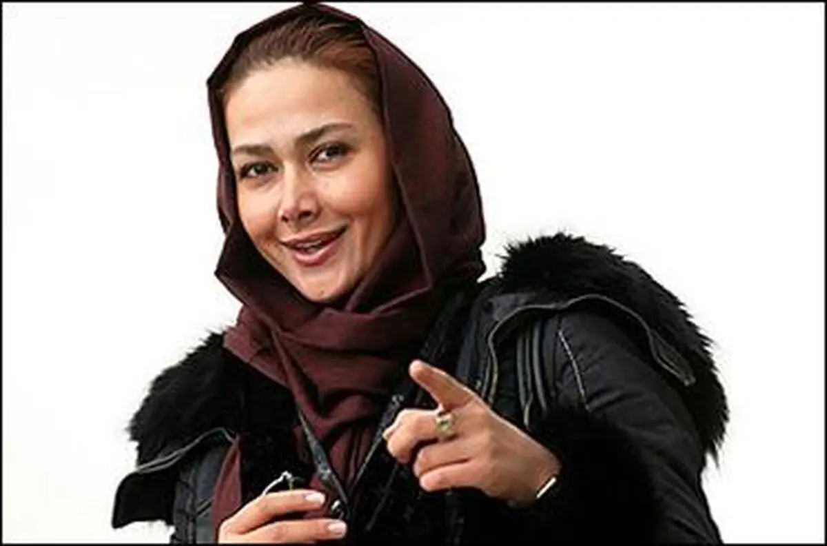 آنا نعمتی با دخترش همبازی می شود