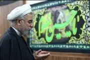 اقامه نماز جماعت ظهر به امامت روحانی در جماران