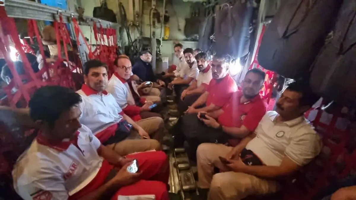 اعزام نخستین گروه امدادگران متخصص هلال‌احمر به افغانستان 