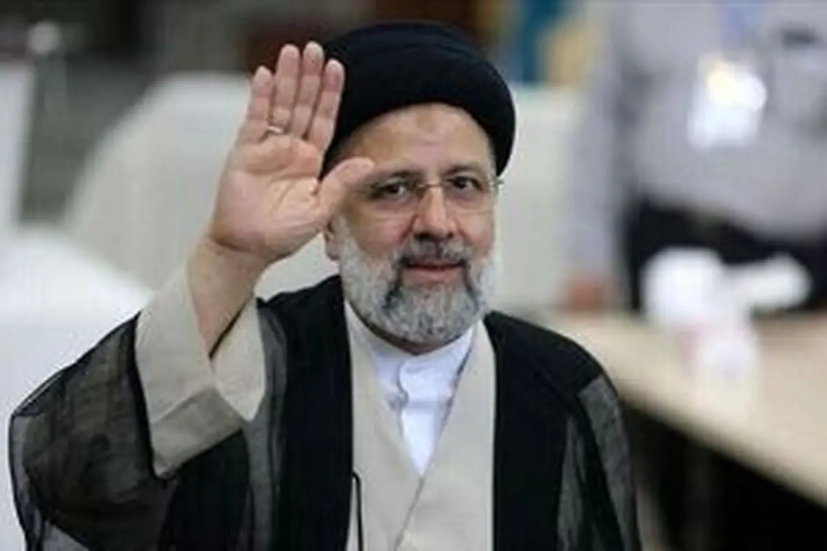 
رئیس جمهور سنندج را به مقصد تهران ترک کرد
