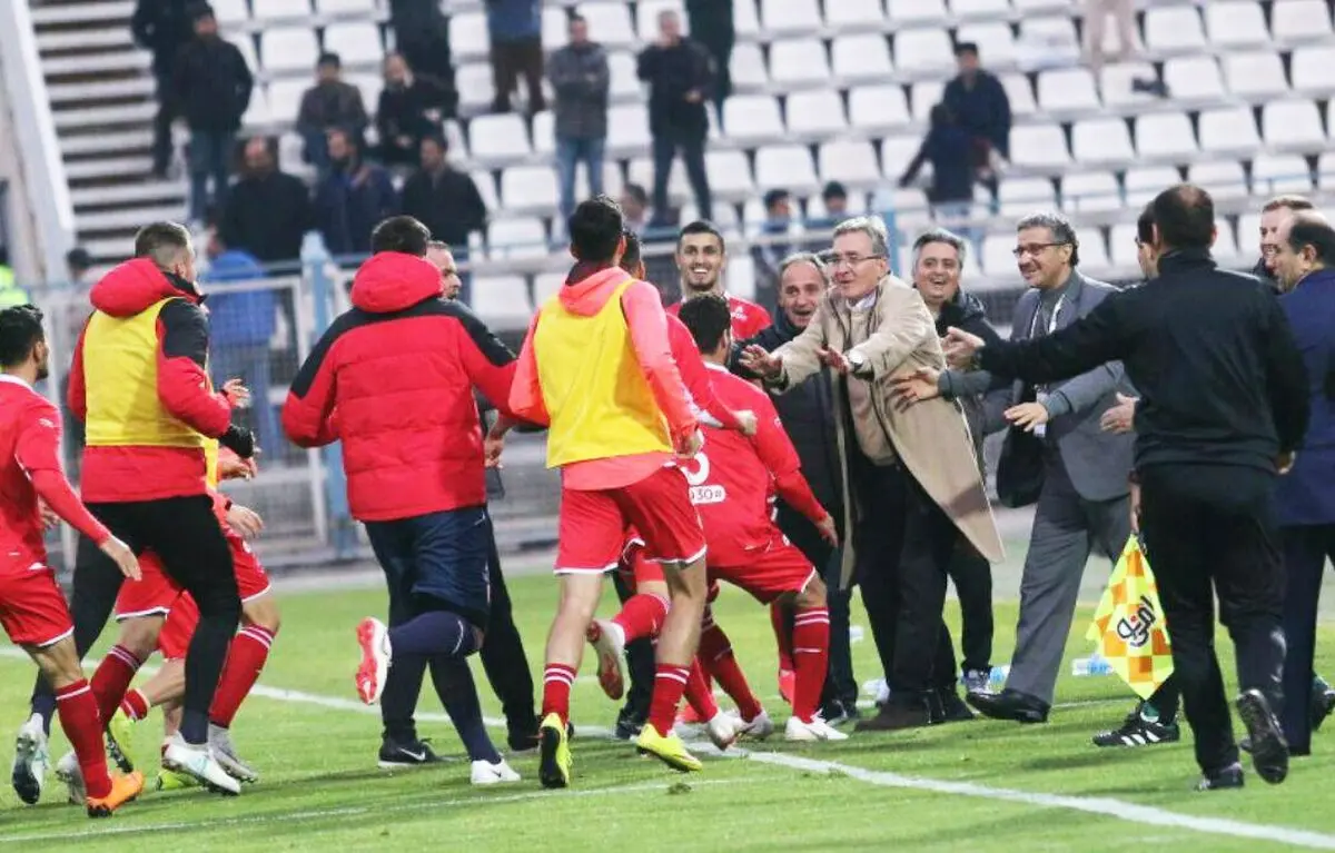 پاسخ دندان شکن پرسپولیسی ها به شعار کاشیما در ورزشگاه