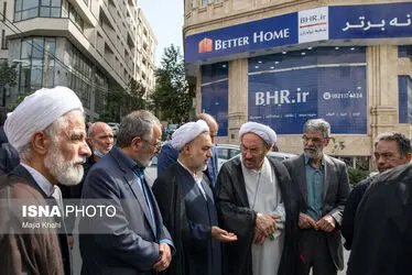 مراسم تشییع آیت الله حسن صانعی (ره)