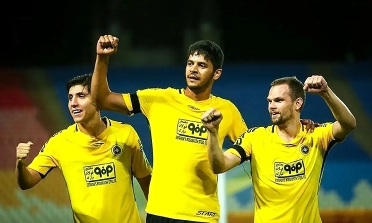 سپاهان پیروز آشفتگیهای استقلال و پرسپولیس