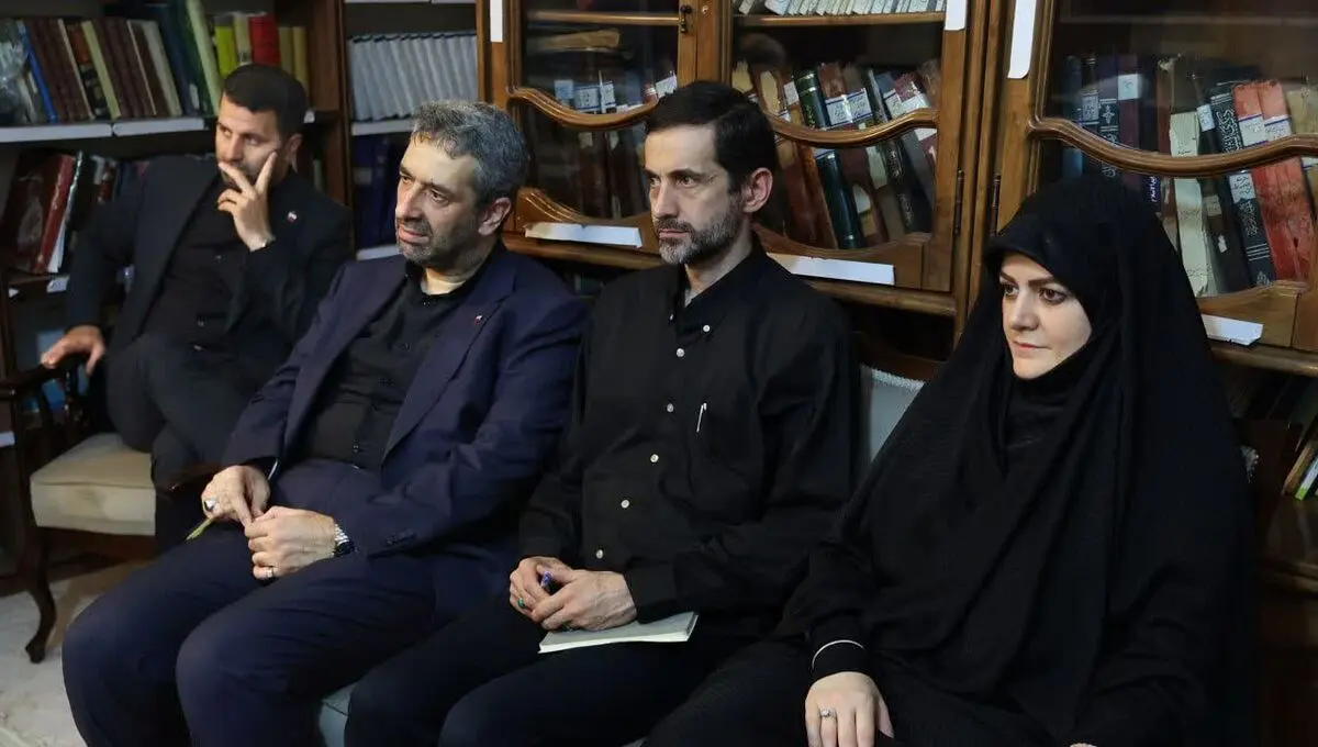 تصویر پسر، دختر و داماد پزشکیان در سفر رئیس‌جمهور به قم 