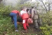 عکس | تصویری عجیب از لحظات جستجوی بالگرد رئیس جمهور