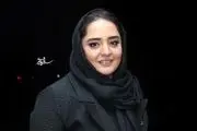 گریه نرگس محمدی در هنگام دریافت جایزه خارجی