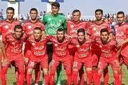سقوط یک هوادار پرسپولیس از داربست