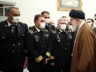 دیدار جمعی از فرماندهان نیروی دریایی ارتش با رهبر انقلاب