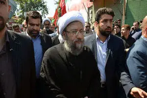 آملی لاریجانی: نصر الهی همراه ملت ایران خواهد بود