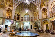 اولین مانکن زن زنده ایران در بازار تهران! +فیلم