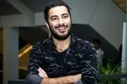 خنده های نوید محمدزاده در آغوش رفیقش /عکس
