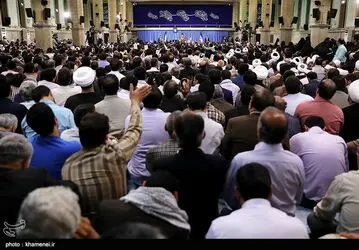 دیدار مقام معظم رهبری با اقشار مردم