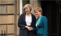 هشدار ترزا می به وزیر اول اسکاتلند