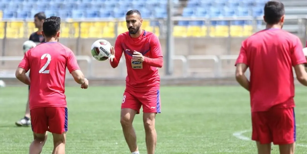 تمرین ربیع‌خواه در چهار پست تیم پرسپولیس