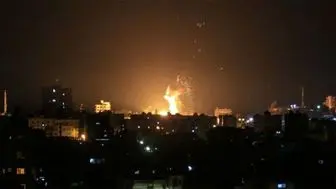 بمباران شهر دیرالبلح در نوار غزه توسط جنگنده‌های رژیم صهیونیستی