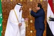 قلاده مصری بر گردن شاه سعودی! +عکس